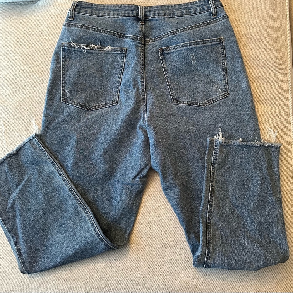 And Now This High Rise Mom Jeans - Picture 3 of 4